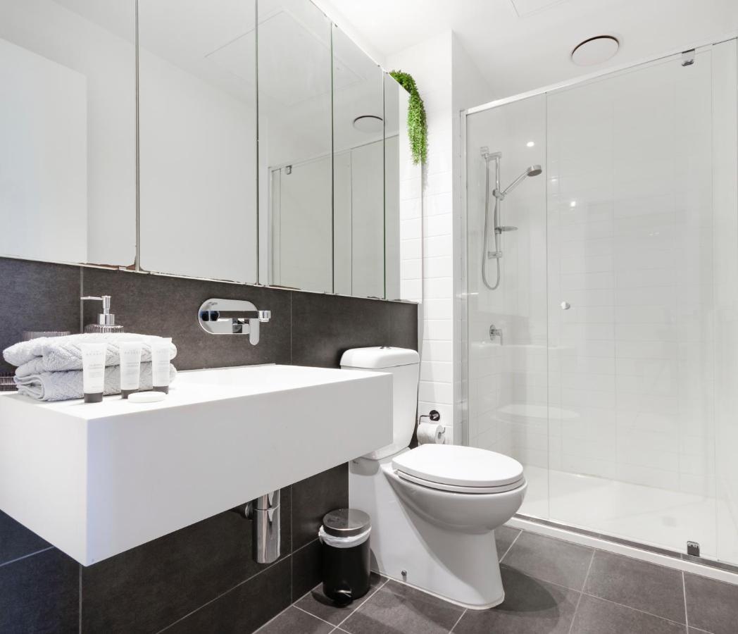 2Br Cbd Pad, City Views, Free Parking, Pool, Gym Melbourne Ngoại thất bức ảnh